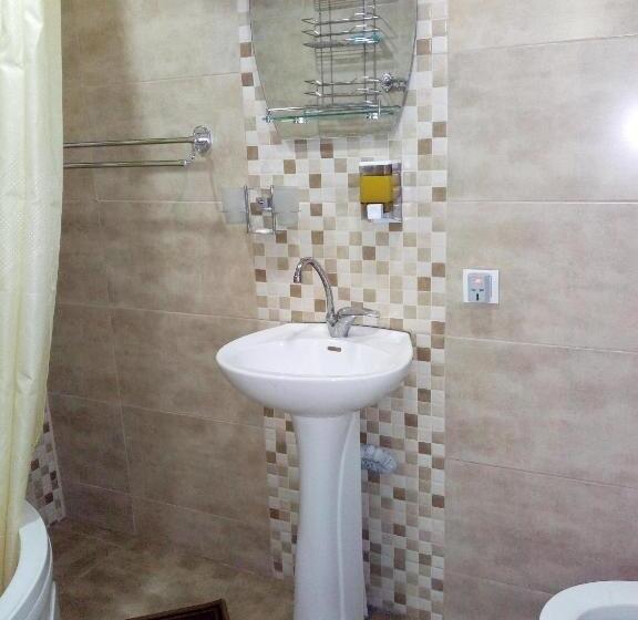 اتاق خانوادگی, Guesthouse Kato