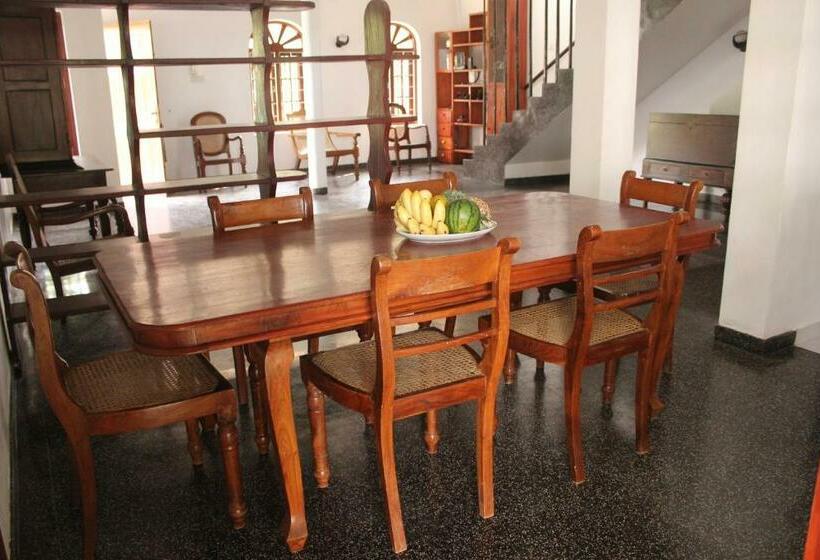 デラックスルーム, Sethra Villa Bentota