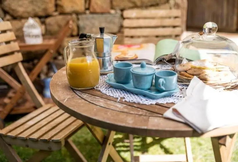 庭の見えるジュニアスイート, Agriturismo Sa Mendhula