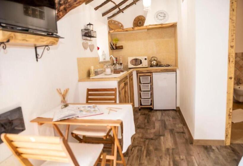 带园景的小型套房, Agriturismo Sa Mendhula