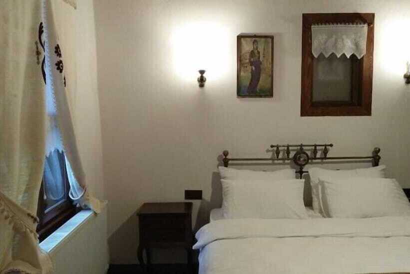 اتاق لوکس, Aslibey Konagi   Adults Only