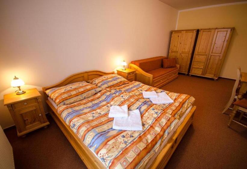 غرفة قياسية سرير كينج, Harrachovská Hacienda