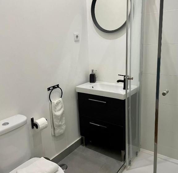 اتاق استاندارد سه نفره, Lisbon Checkin Guesthouse