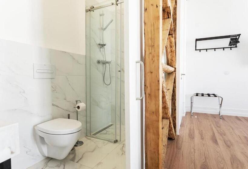 سوییت لوکس, Lisbon Checkin Guesthouse