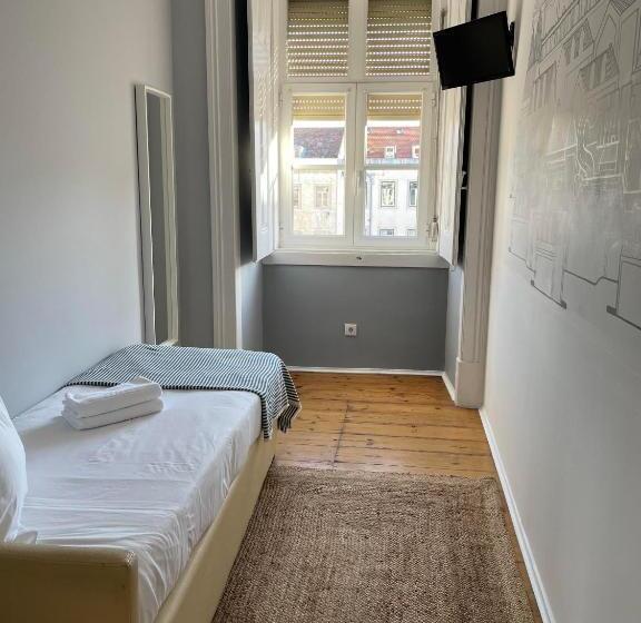 اتاق استاندارد یک نفره, Lisbon Checkin Guesthouse