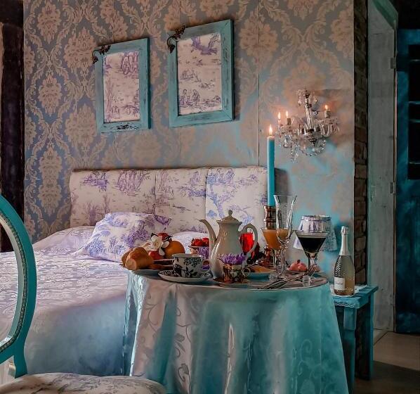 غرفة ديلوكس, La Petite France