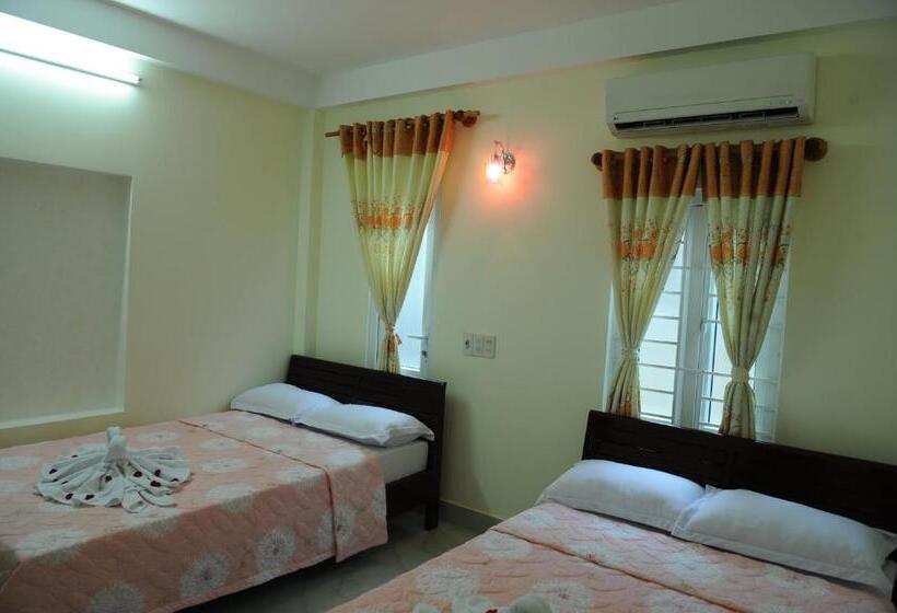اتاق استاندارد چهارنفره با بالکن, Thanh An 3 Guesthouse