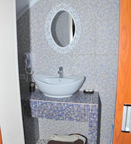 غرفة قياسية, Pensiunea Casa Simoni