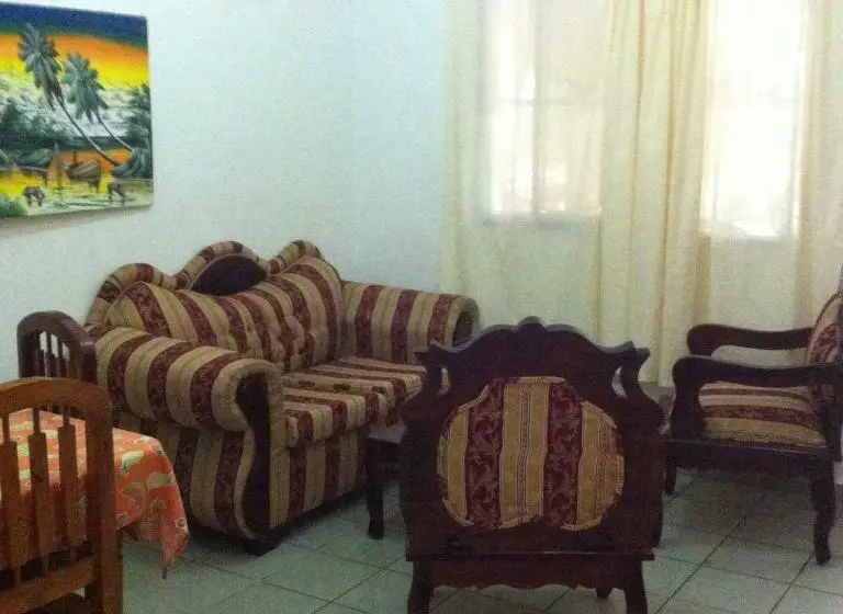 آپارتمان 1 خوابه, Residencial Estephany