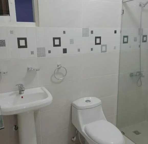 اتاق اکونومی, Residencial Estephany