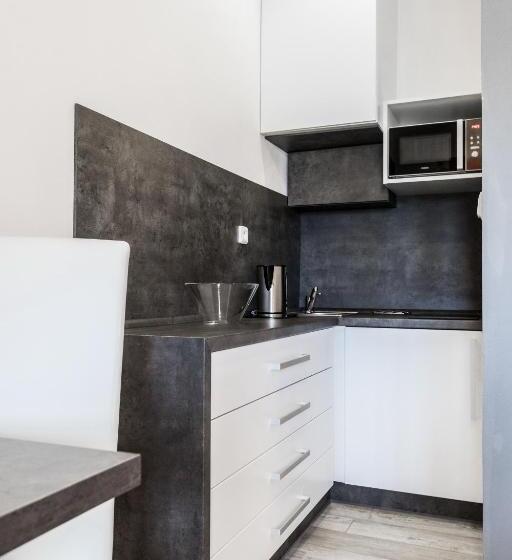 バルコニー付きデラックスルーム, Apartments Benešova 6