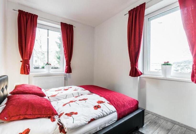 テラス付スイート, Apartments Benešova 6