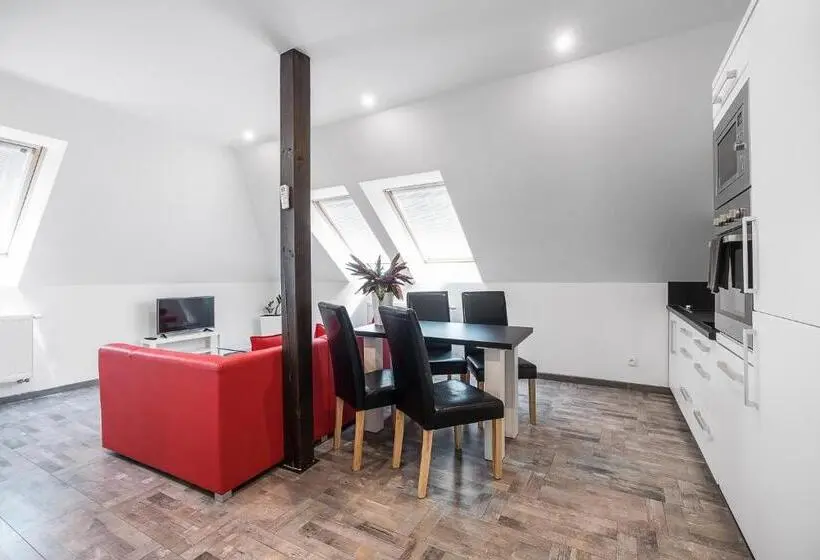 ２ベッドルームアパートメント, Apartments Benešova 6