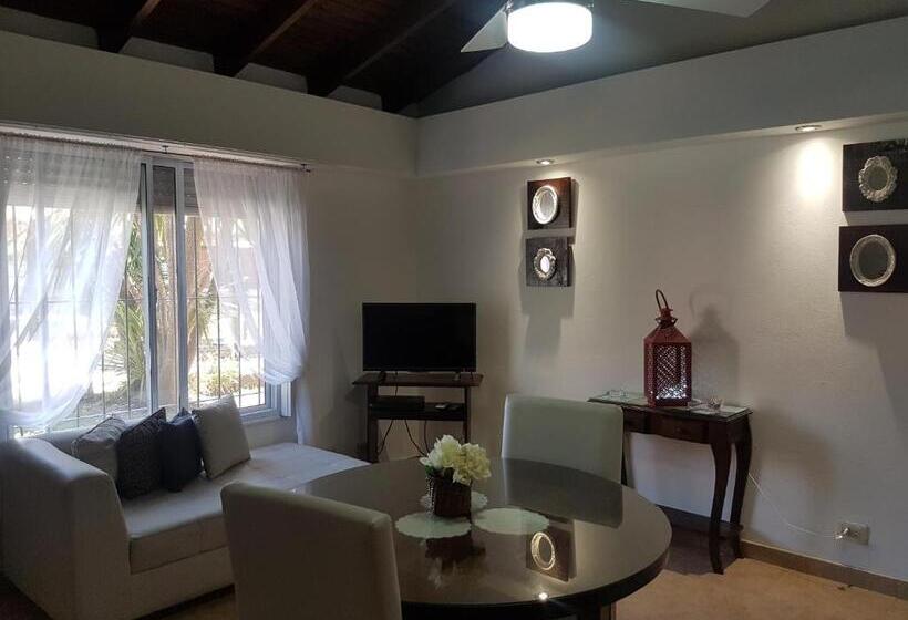 Deluxe Kamer, Las Moraditas