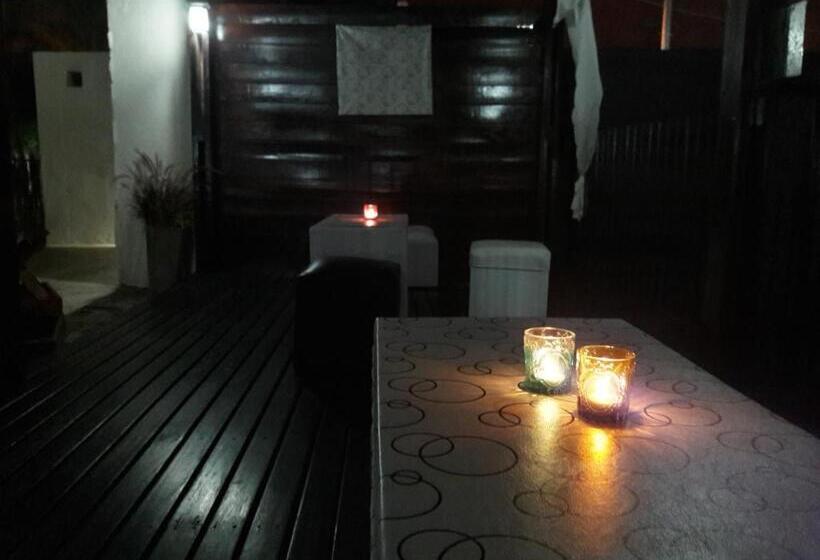 Deluxe Kamer, Las Moraditas