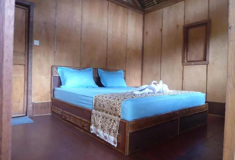 スタンダードバンガロー, Shibui Garden Bungalows And Restaurant