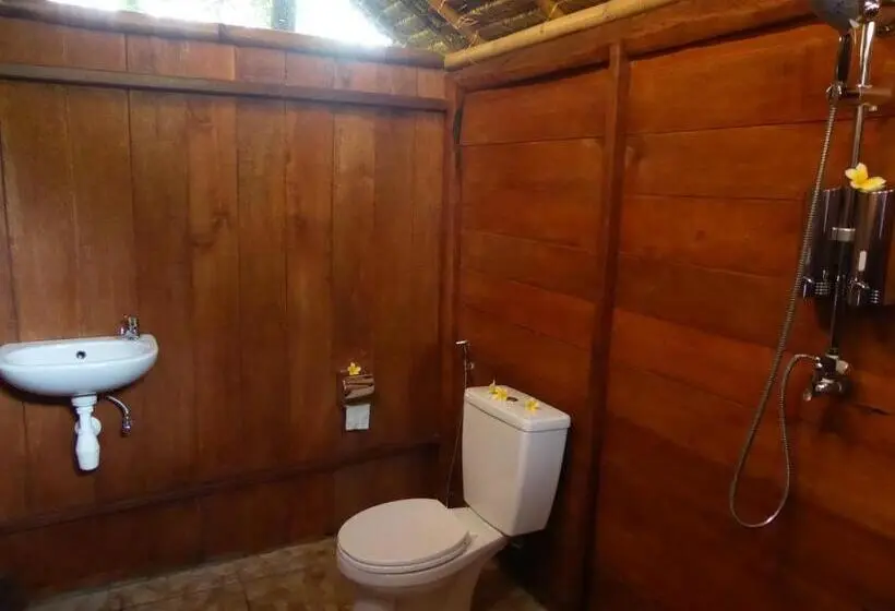 デラックスバンガロー, Shibui Garden Bungalows And Restaurant