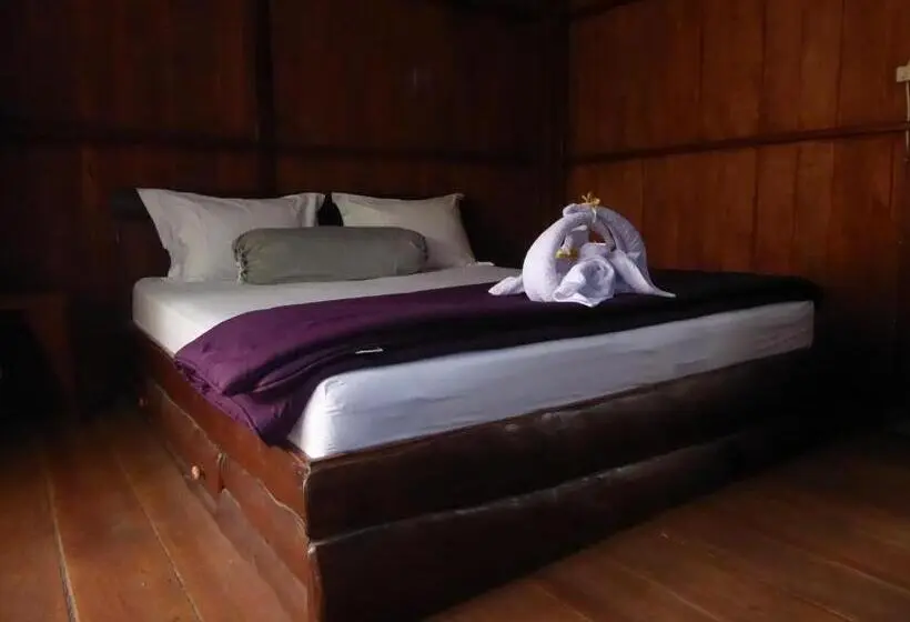 デラックスバンガロー, Shibui Garden Bungalows And Restaurant