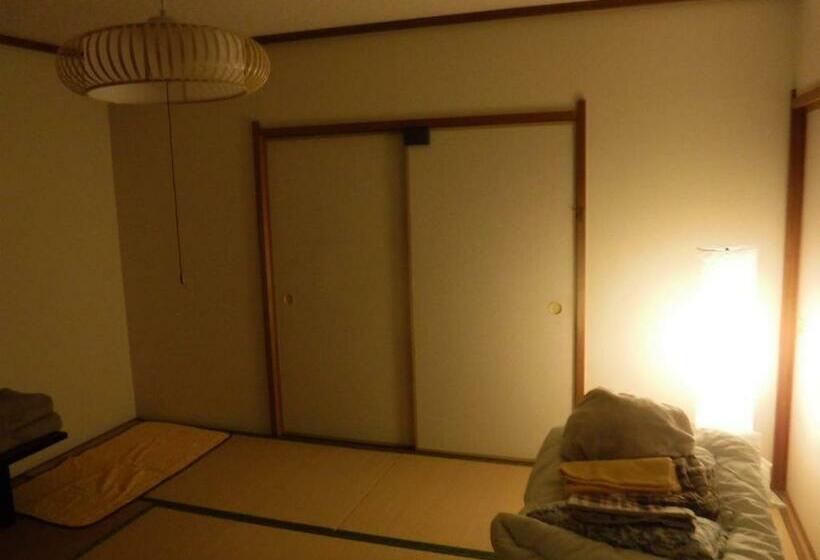 Трехместный Номер Стандарт Совместная Ванная, Wholeearth Ryokan Hiroshima