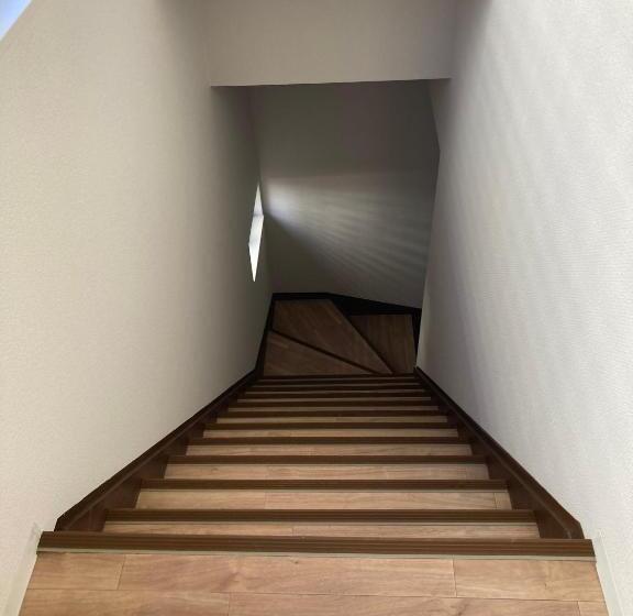 חדר משפחתי, Wholeearth Ryokan Hiroshima