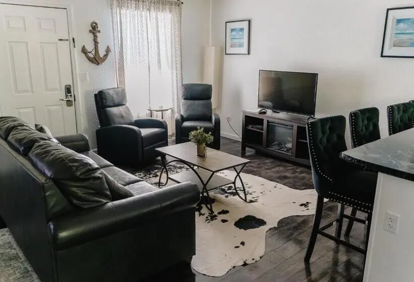 デラックススイート, Anchor Inn And Suites