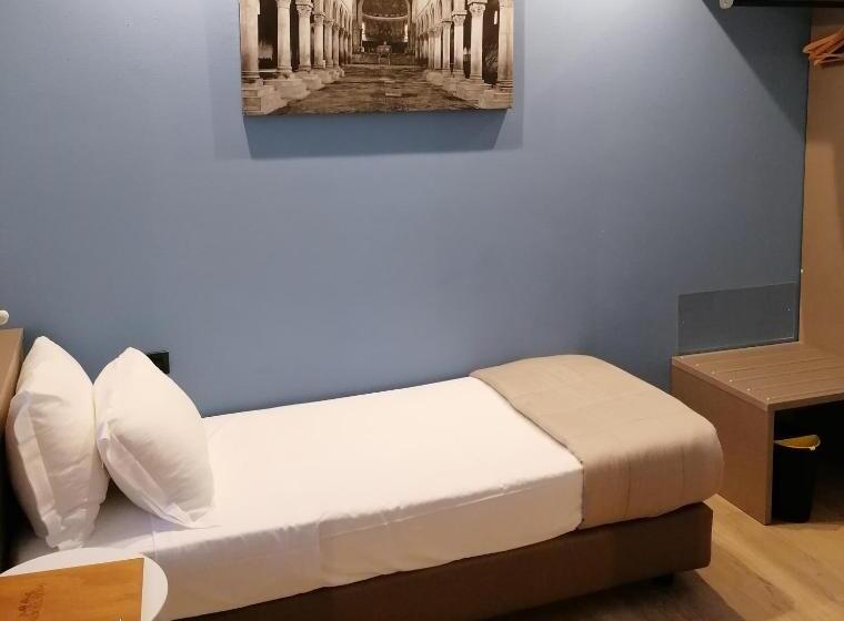 标准单人间, Agriturismo Ai Due Leoni