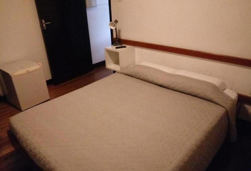 سوییت لوکس, Pousada Solar Inn