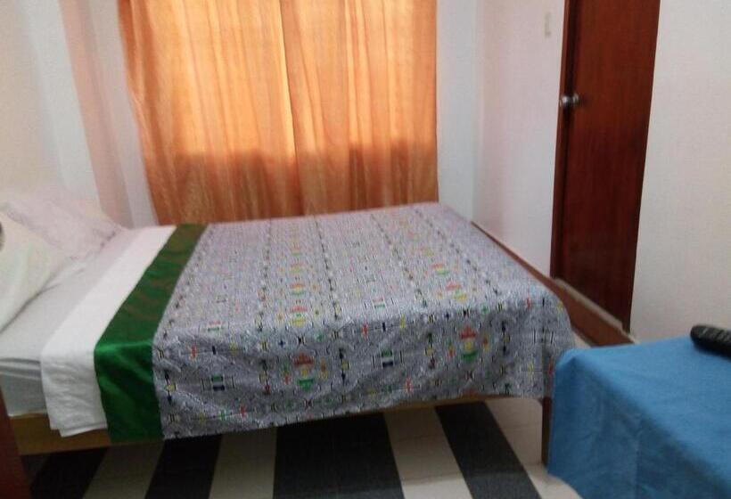 اتاق اکونومی, Sarisa House