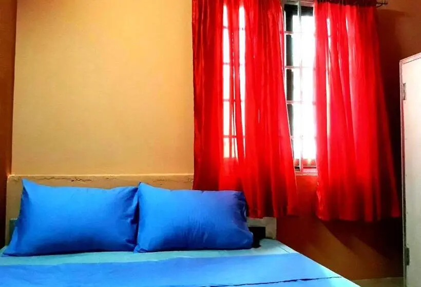 ファミリーステューディオ, Vanny's Peaceful Guesthouse