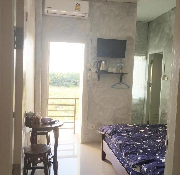 اتاق خانوادگی, You In House Urt Surathani Airport