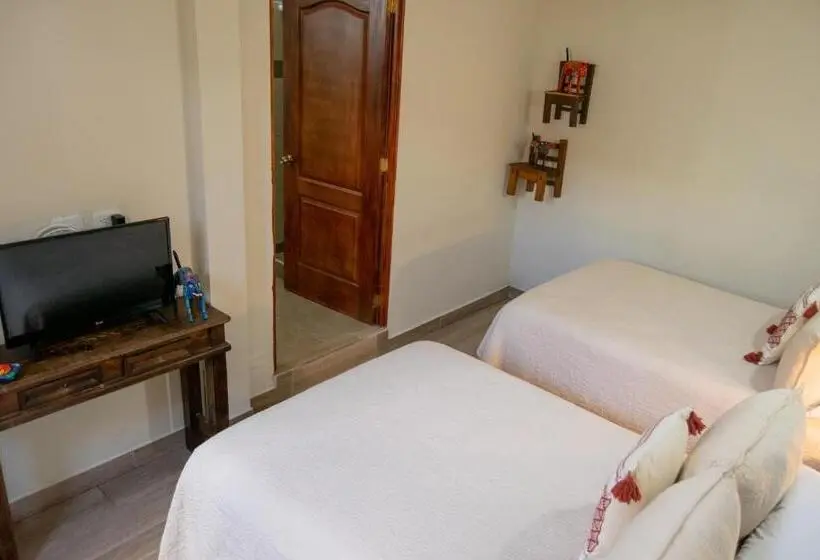 اتاق استاندارد با سرویس بهداشتی مشترک, Hostal Donde Regina