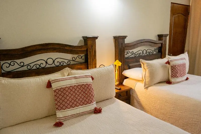اتاق استاندارد, Hostal Donde Regina