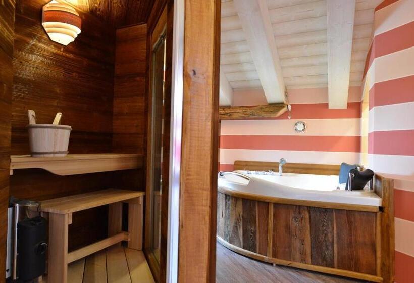 اتاق لوکس با وان آب گرم, Vecchio Mulino Guest House