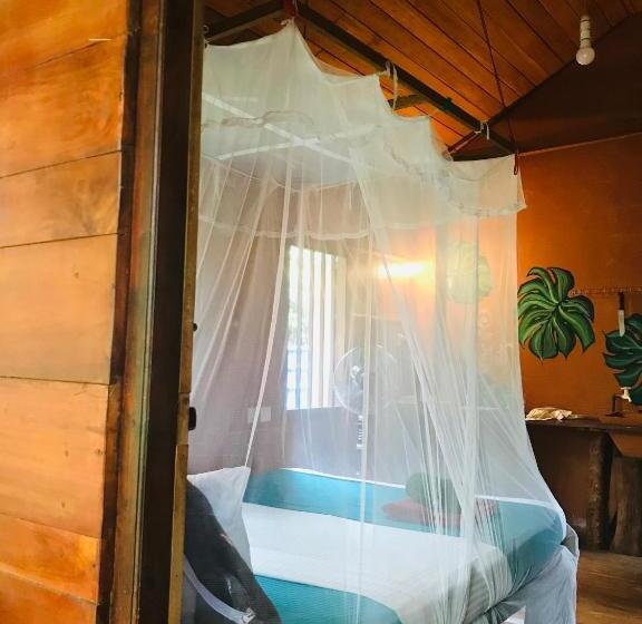 スタンダードルーム, The Green Station