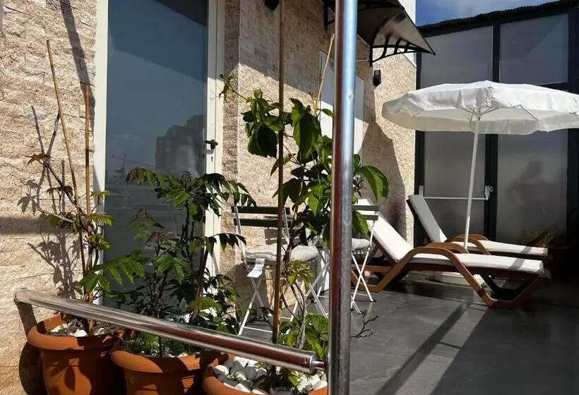 آپارتمان 1 خوابه با چشم‌انداز باغ, Arkk Homes