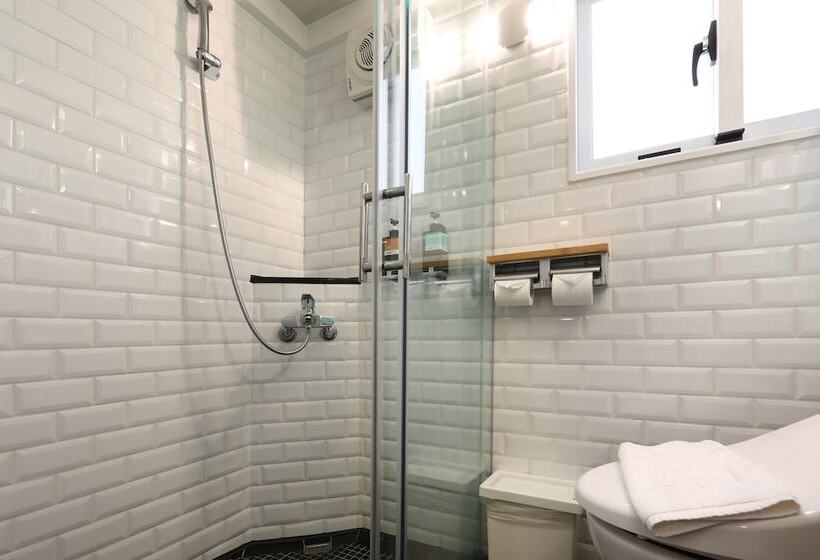 اتاق استاندارد یک نفره, Mini Hotels