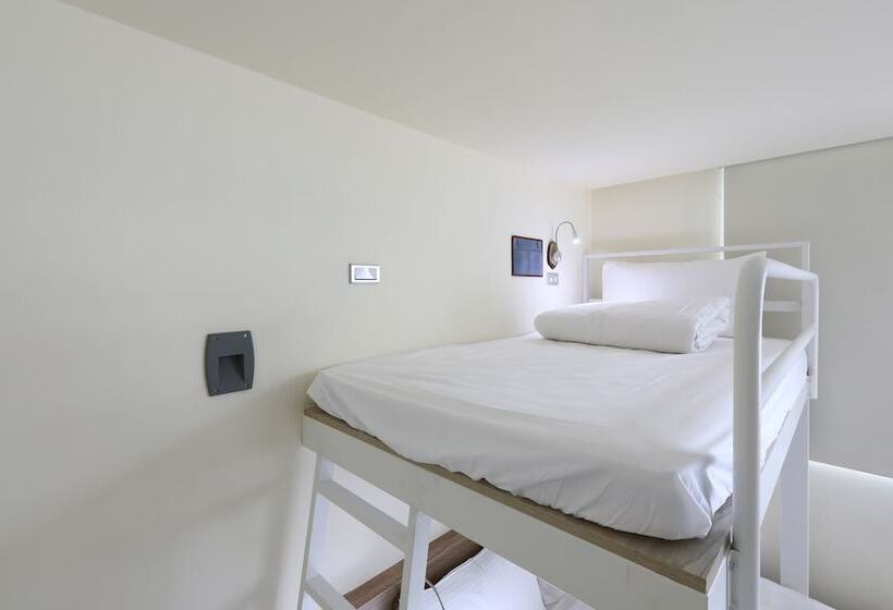 اتاق استاندارد سه نفره, Mini Hotels