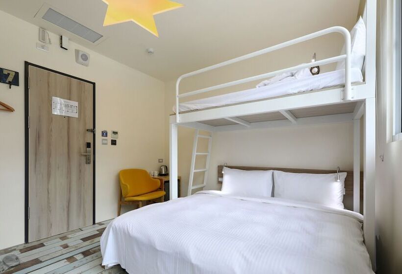 اتاق استاندارد سه نفره, Mini Hotels