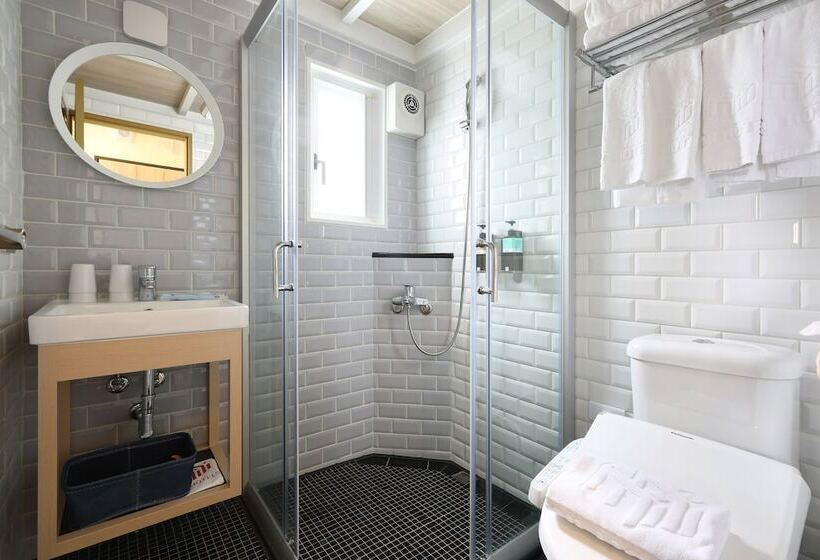 اتاق استاندارد چهار تخته, Mini Hotels