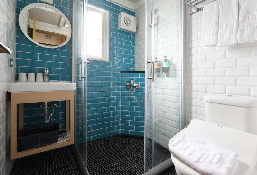 اتاق استاندارد سه نفره, Mini Hotels