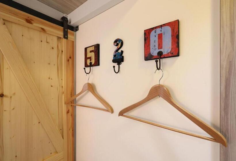 اتاق استاندارد چهار تخته, Mini Hotels