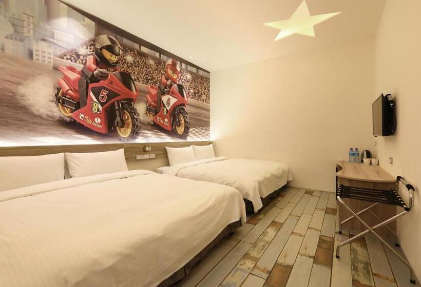 اتاق خانوادگی, Mini Hotels