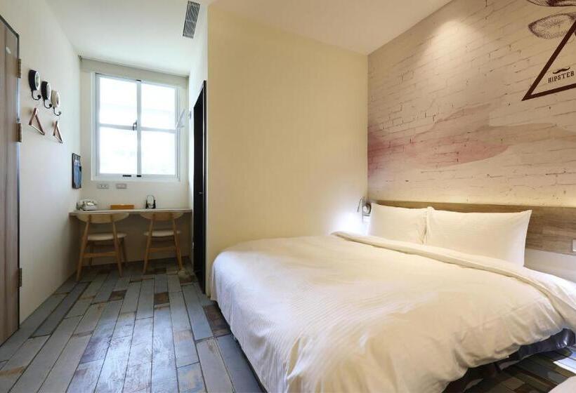 اتاق خانوادگی, Mini Hotels