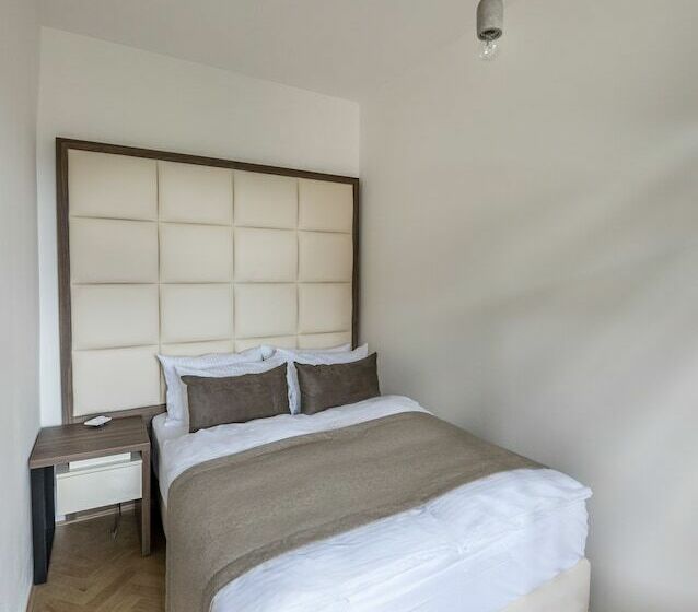 Suíte, Letna Garden Suites