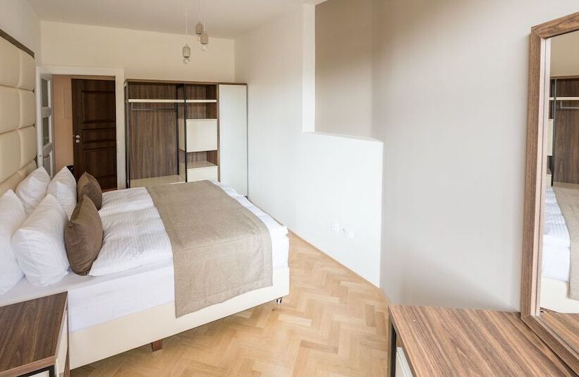 Suíte Superior, Letna Garden Suites