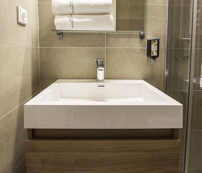 Suíte Executivo, Letna Garden Suites