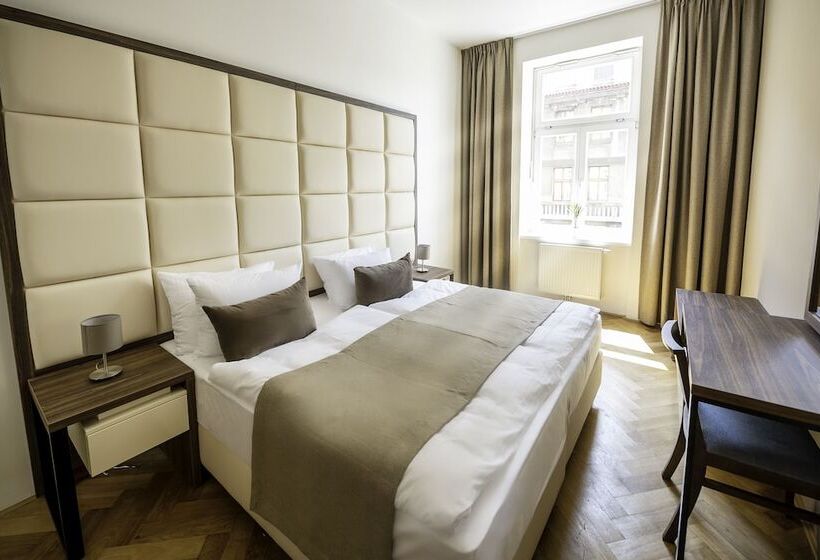 Suíte Executivo, Letna Garden Suites