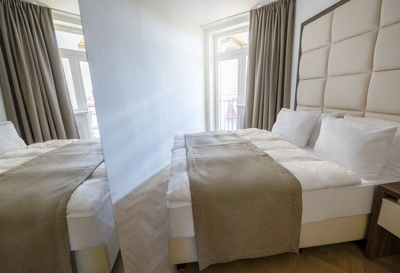 Apartamento Ático 1 Quarto, Letna Garden Suites