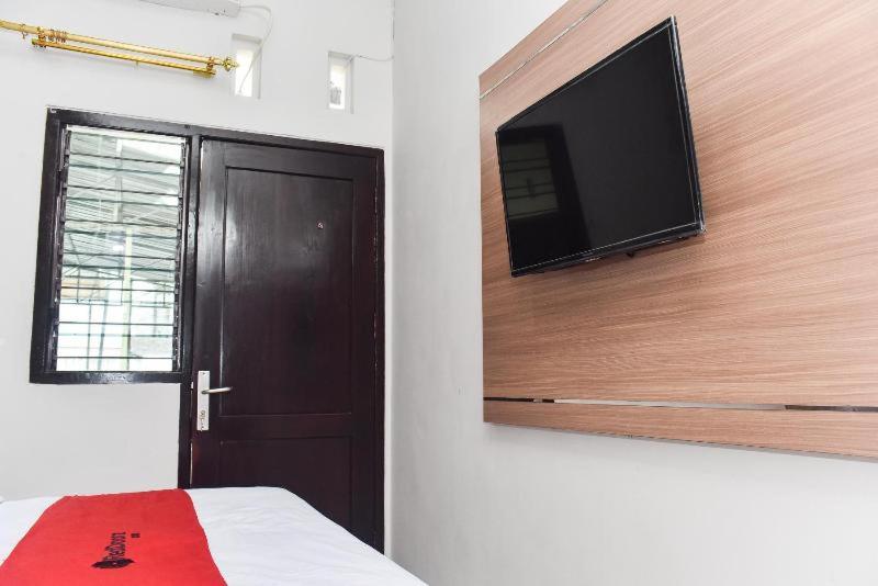 Номер Стандарт, Reddoorz Plus Near Malang Town Square