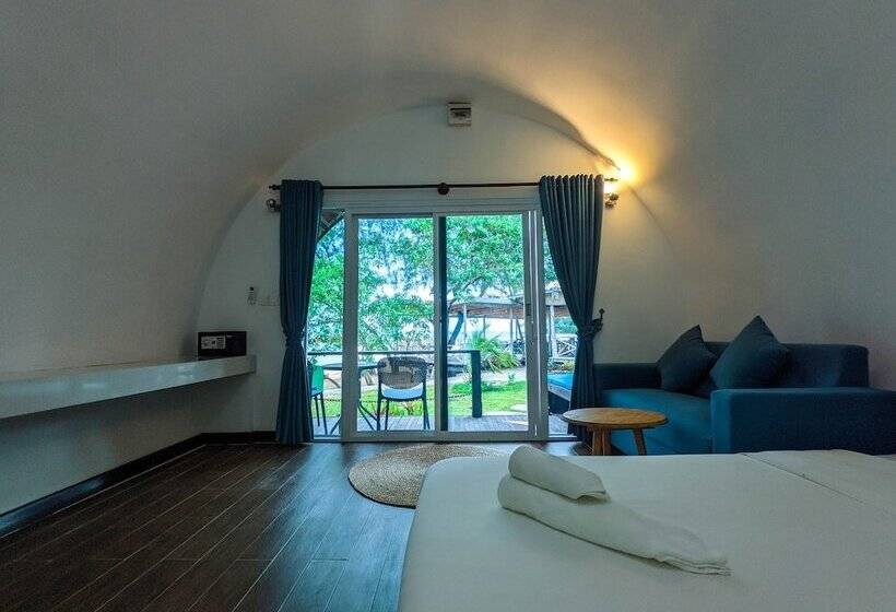 家庭海景房, Tube Resort